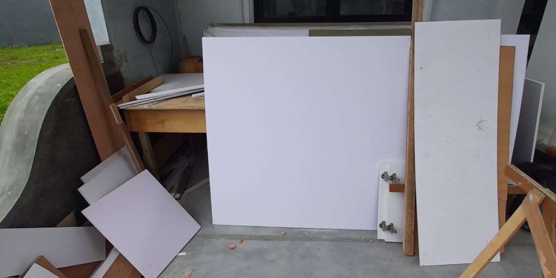 MENGENAL LEBIH DEKAT BAHAN MATERIAL UNION PVC BOARD